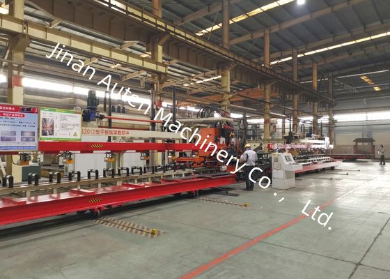 軽トラックビームのために使用される CNC 長度ビームパンシングマシン シート金属加工ライン