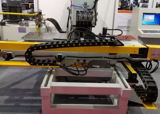 40mm 掘削プレートの厚さ 塔接続 CNC 水力プレートのパンシングマシン 4 ダイステーション