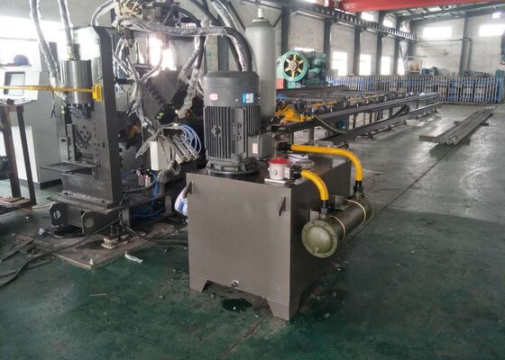 大規模生産 部品 Cnc フラット スチール チャネル スチール パンシング タイプライング マシン 3 軸