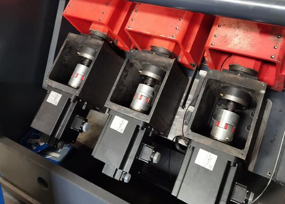 アングル鋼タワー業界における、CNCアングルラインのシームレスなCNC動作と正確な穴あけ