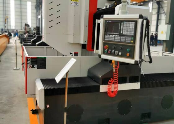 250mm 厚さ CNC ガントリー金属プレート 鋼材掘削機 22/30KW セルボ スピンドル モーター パワー