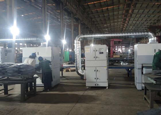 28KW マシンパワー CNC 金属プレート 磨き機 2 フィードモーター