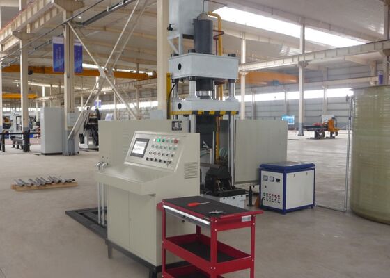 タワー産業は平鋼板用のCNCアングル鋼の曲げおよび加熱機を使用しました