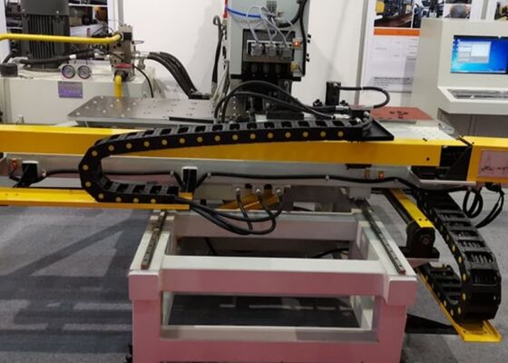 最大穴あけ径50mm、BT50テーパー、金属板穴あけ用CNCプレートパンチングマシン