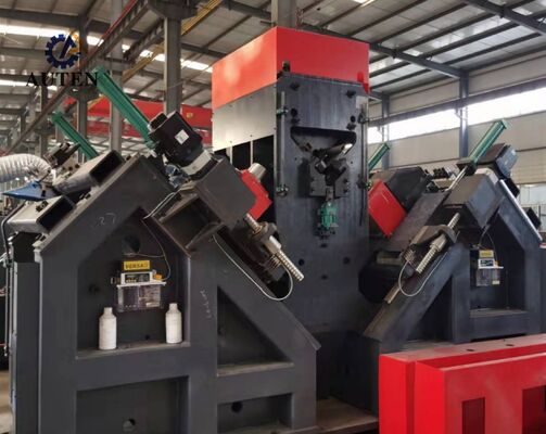 モデル ADM2532 CNC 角掘削とマークする機械 BT40 角掘削のスペンドル