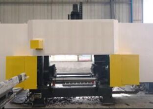 このCNCビーム穴あけ切断機ラインは、3つのハイスピード精密スピンドルユニットを搭載